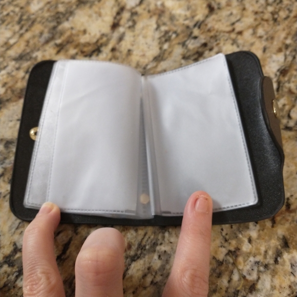 Wristlet and matching ID holder - Picture 8 of 11